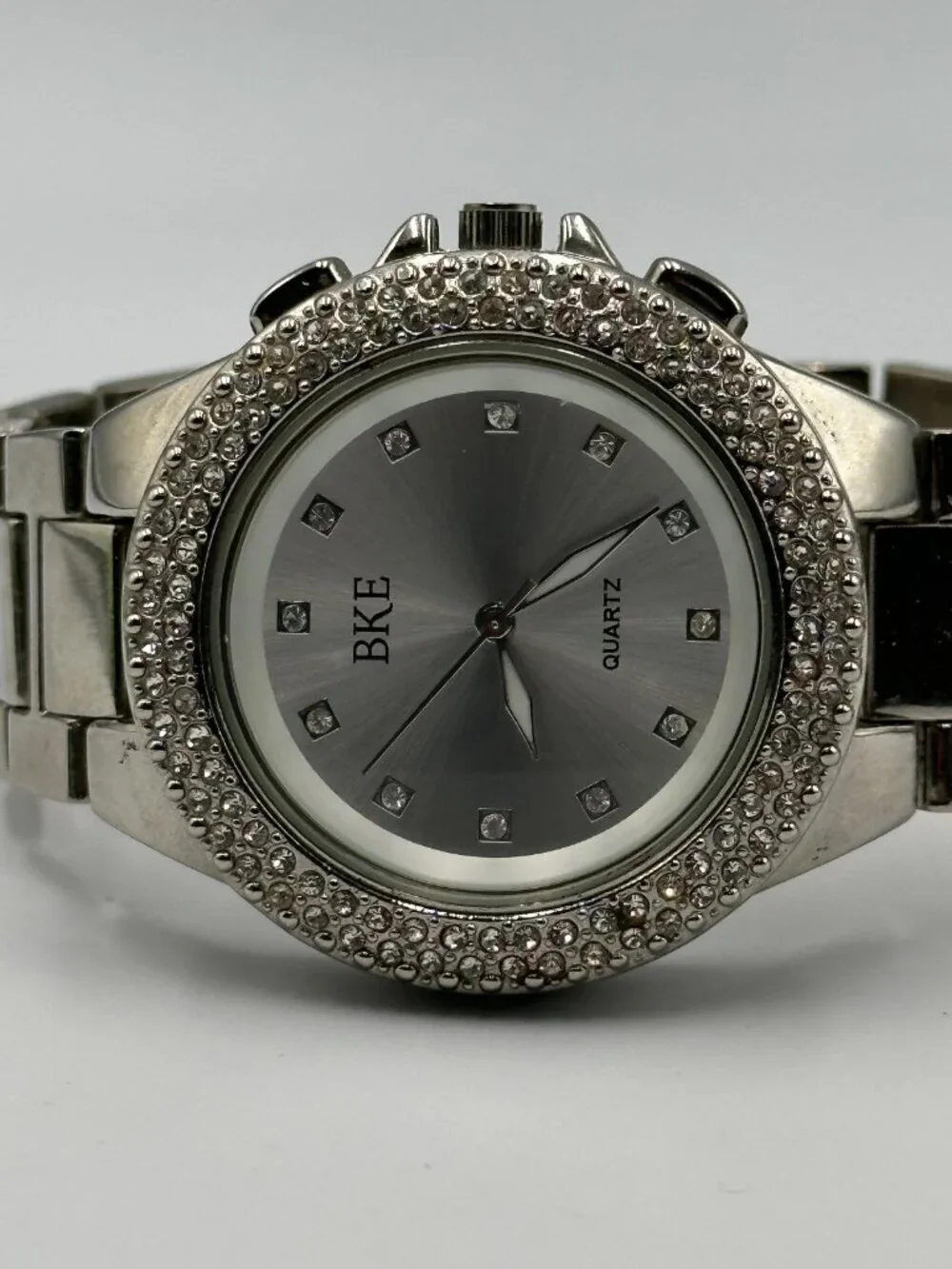 BKE Watch Women Silver Tone Crystal Bezel 40MM Round Dial New Battery 7.5 Inch